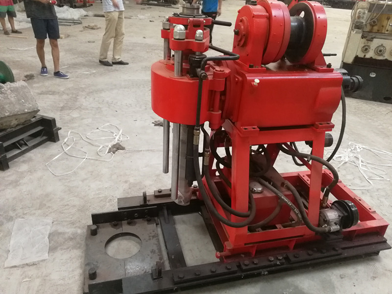 背包鉆機(jī) GK-180液壓地質(zhì)勘探鉆機(jī)