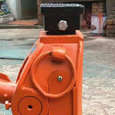 15T齒條式起道機細節(jié)