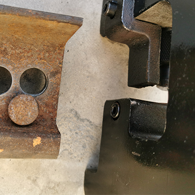 YJK-24分體式液壓擠孔機細節(jié)1