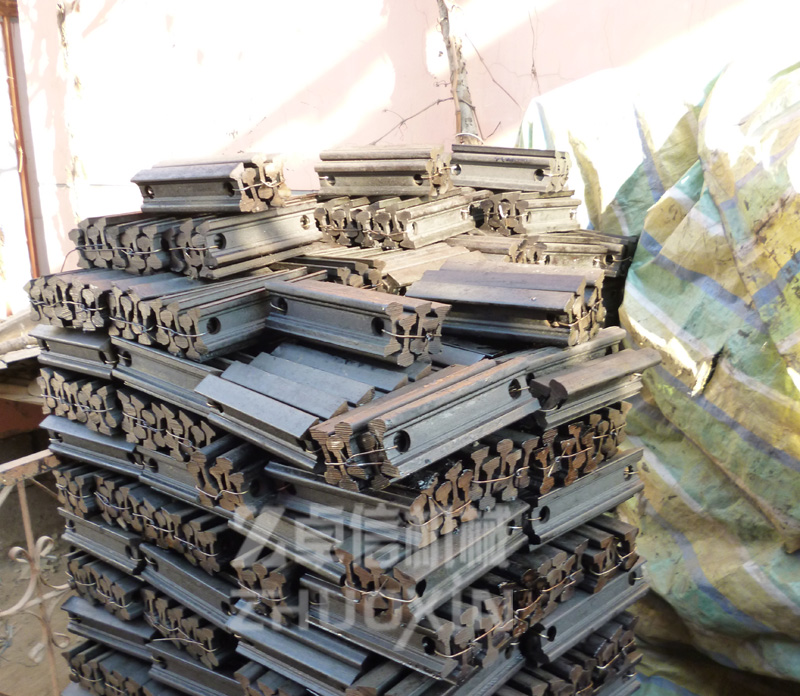 刮板輸送機(jī)配件實(shí)物圖3