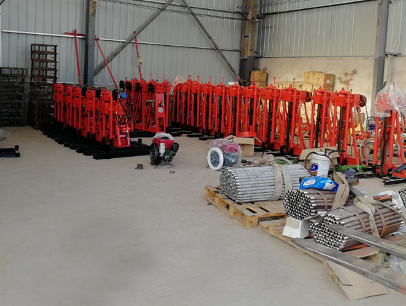 GK-180液壓地質(zhì)勘探鉆機(jī)實(shí)物圖2