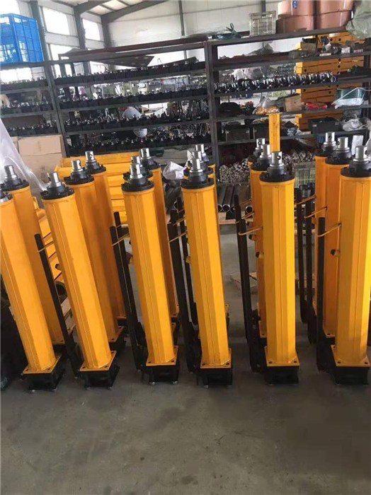 YT4-8A液壓推溜器實(shí)物圖1